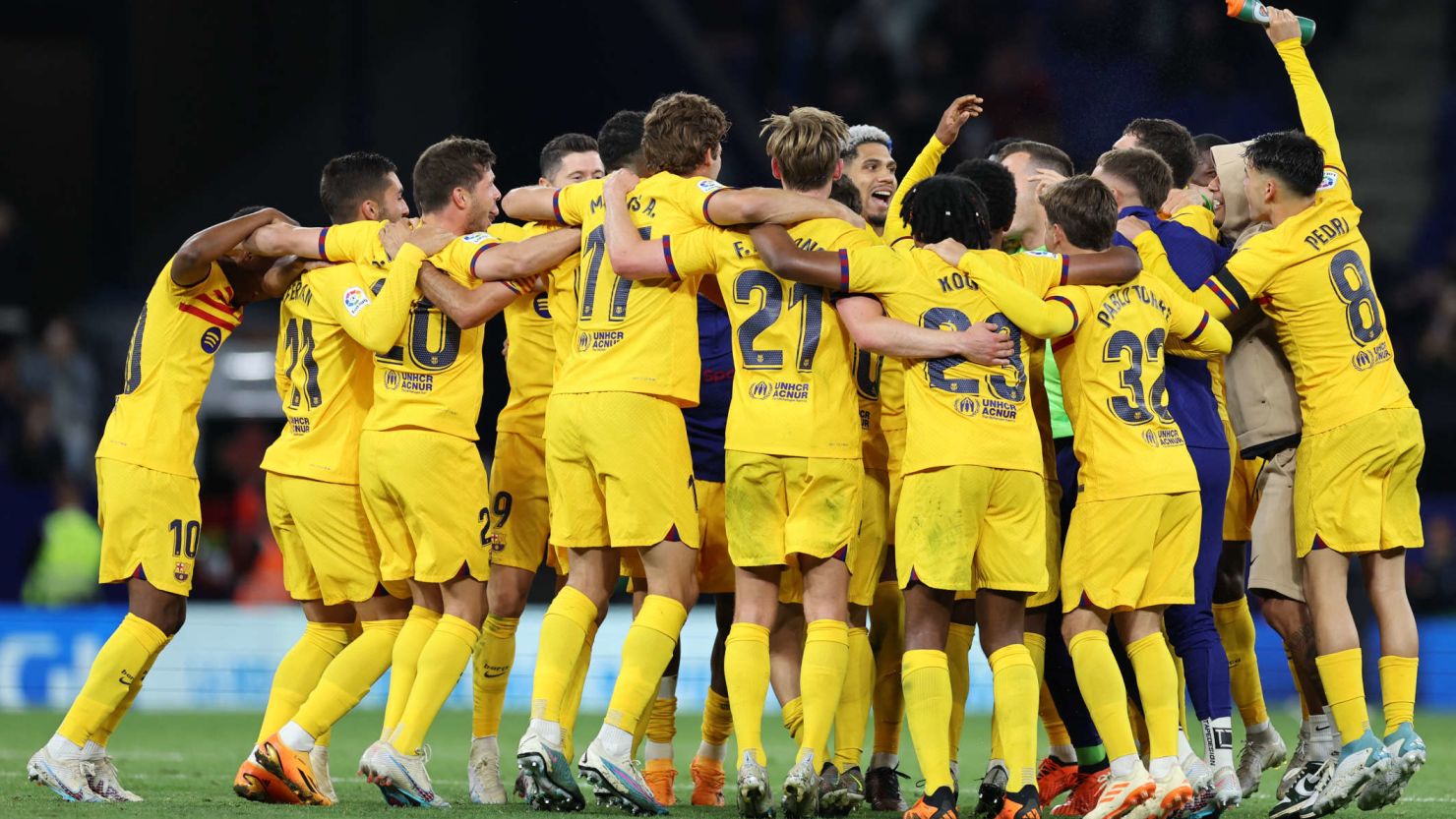 随着像吴安 随着像吴安